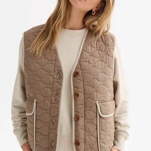 MATE Quilted Vest with Pockets